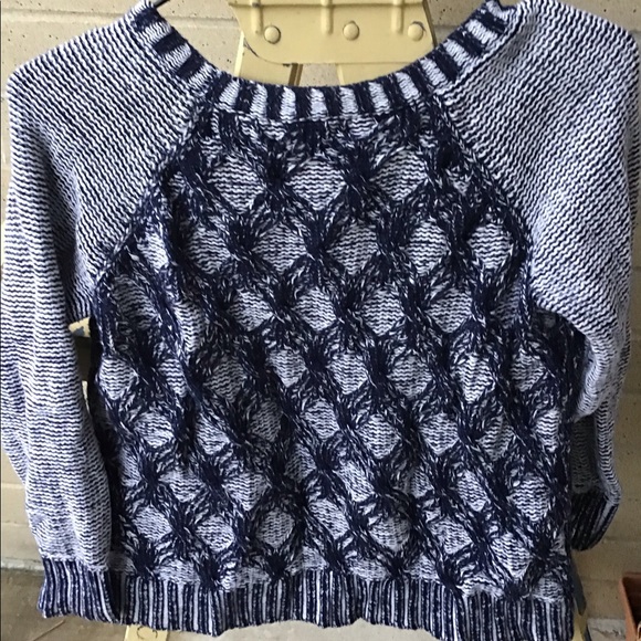 Banana Republic Navy Sweater - Picture 4 of 4